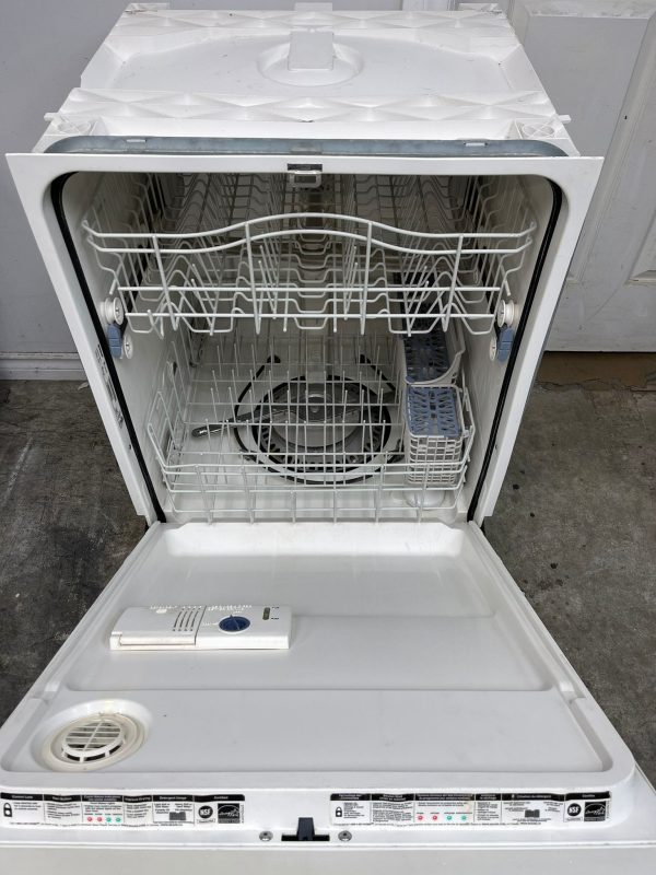 Used Kenmore dishwasher 665.13223K601