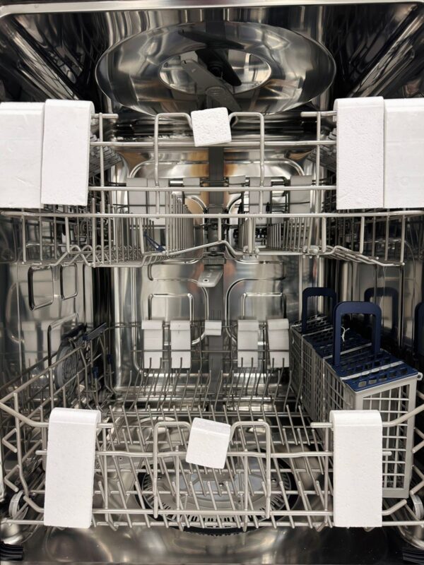 Used 24" Samsung Built-In Dishwasher DW80J3020UW For Sale