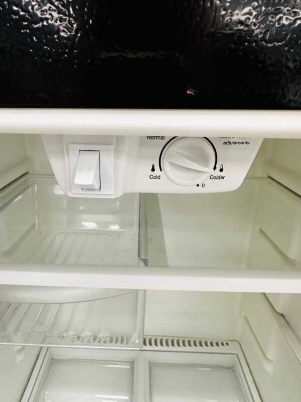 Used Frigidaire Top Freezer 30” Refrigerator FFHT1826PS0 For Sale