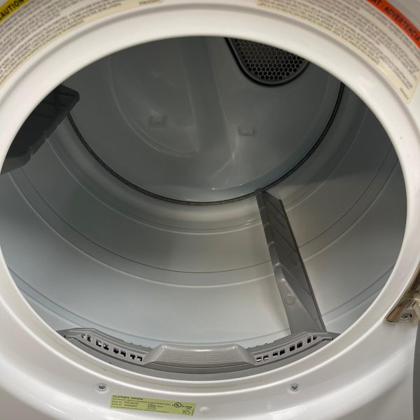 Used Inglis Electric Dryer YIED7200TW