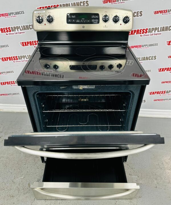 Used GE Stand Alone 30” Glass-Top Stove JCBP80S0M2SS For Sale