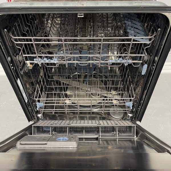 Used Whirlpool Dishwasher WDT910SSYM0 For Sale