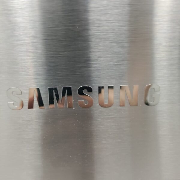 Brand New Floor Model Samsung Induction Range NE63T8711SS For Sale