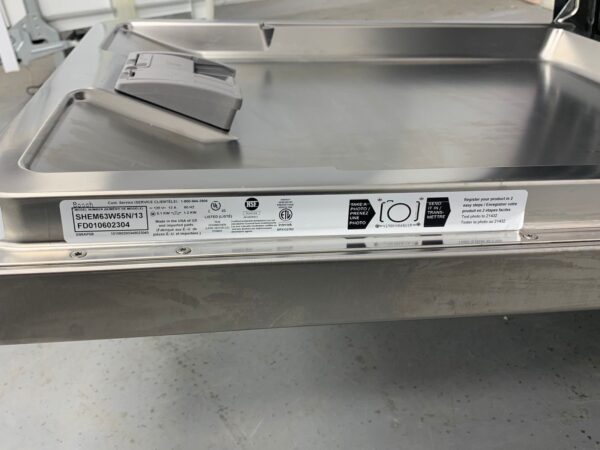 Used Bosch Dishwasher SHEM63W55N For Sale