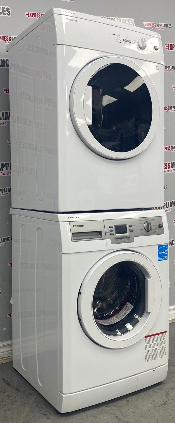 Used Blomberg Front Load 24” Washer and Dryer Stackable Set WM77120NBL01 DV17542 For Sale