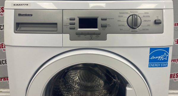 Used Blomberg Front Load 24” Washer and Dryer Stackable Set WM77120NBL01 DV17542 For Sale