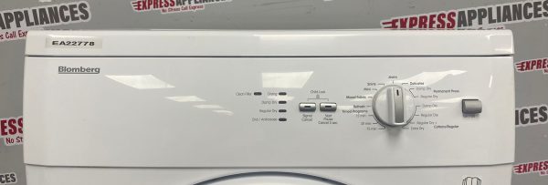 Used Blomberg Front Load 24” Washer and Dryer Stackable Set WM77120NBL01 DV17542 For Sale