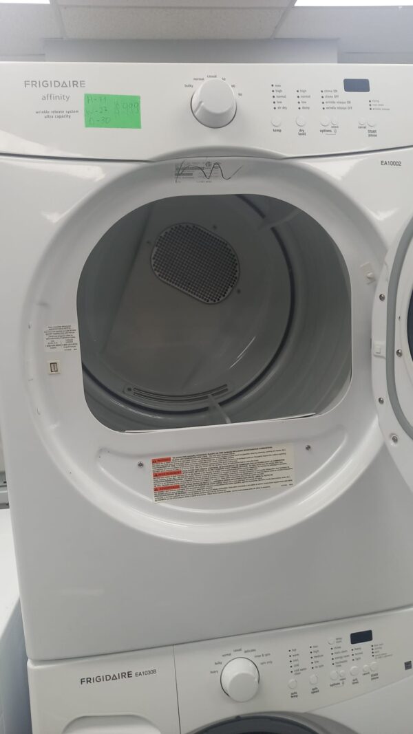 Used Frigidaire Washer And Dryer Set CAQE7001LW0 and FFFW5000QW0 For Sale