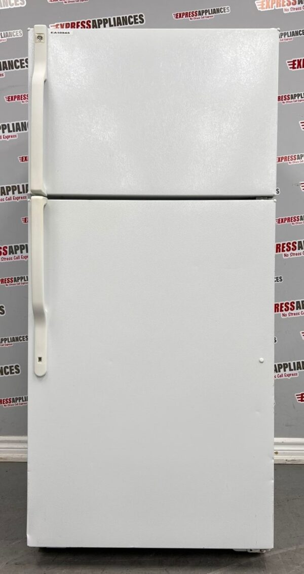 Used GE 28 Inch Refrigertor GTH16BBSXRWW For Sale