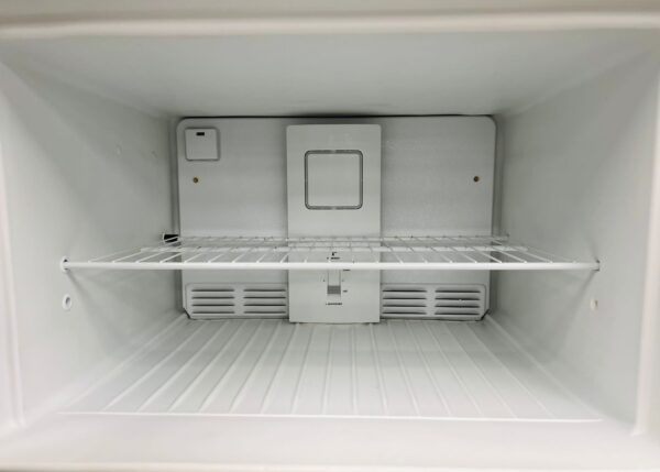 Used Frigidaire Refrigerator FFHT1831QM1 For Sale