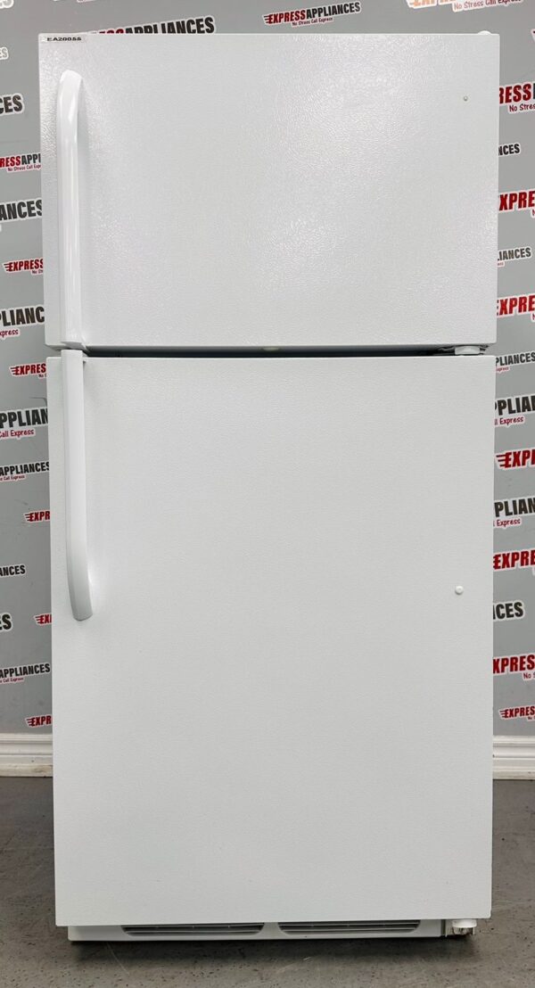 Used 30" Top Mount Frigidaire Refrigerator FFHT1514TW0 For Sale