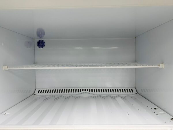 Used 30" Top Mount Moffat Refrigerator MRFW1837AW1 For Sale