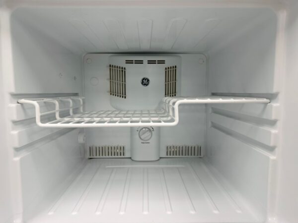Used GE 24” Top Mount Apartment Refrigerator GPS12FSHCSB For Sale