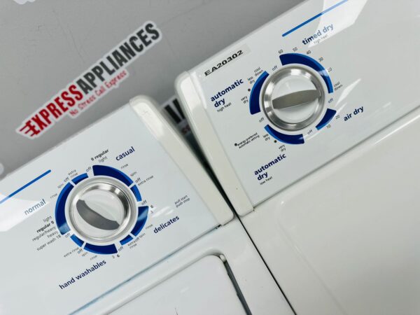 Used Inglis Electric Dryer IV85001 and Top Load Washing Machine IP44001 Set For Sale
