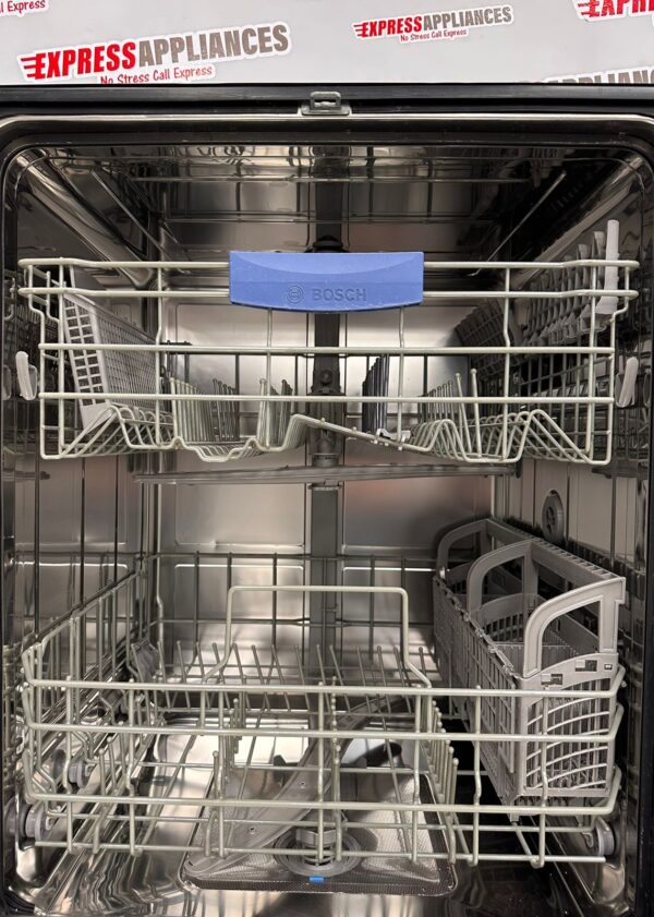 Used Bosch 500 Series 24” Built-In Dishwasher SHX55R55UC/64 For Sale