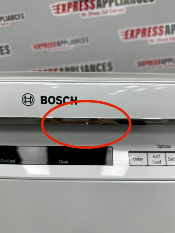 Open Box Bosch 300 Series Dishwasher SHEM63W52N/13 For Sale
