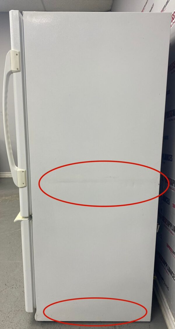 Used Amana 33” Bottom Freezer Refrigerator ABB222ZDEW For Sale