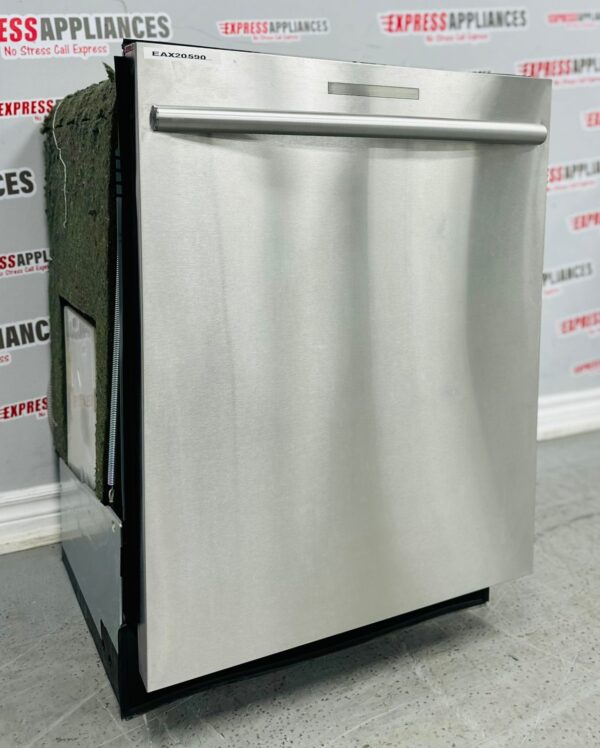 Used Samsung 24” Built-In Dishwasher DW80F800UWS/AC For Sale