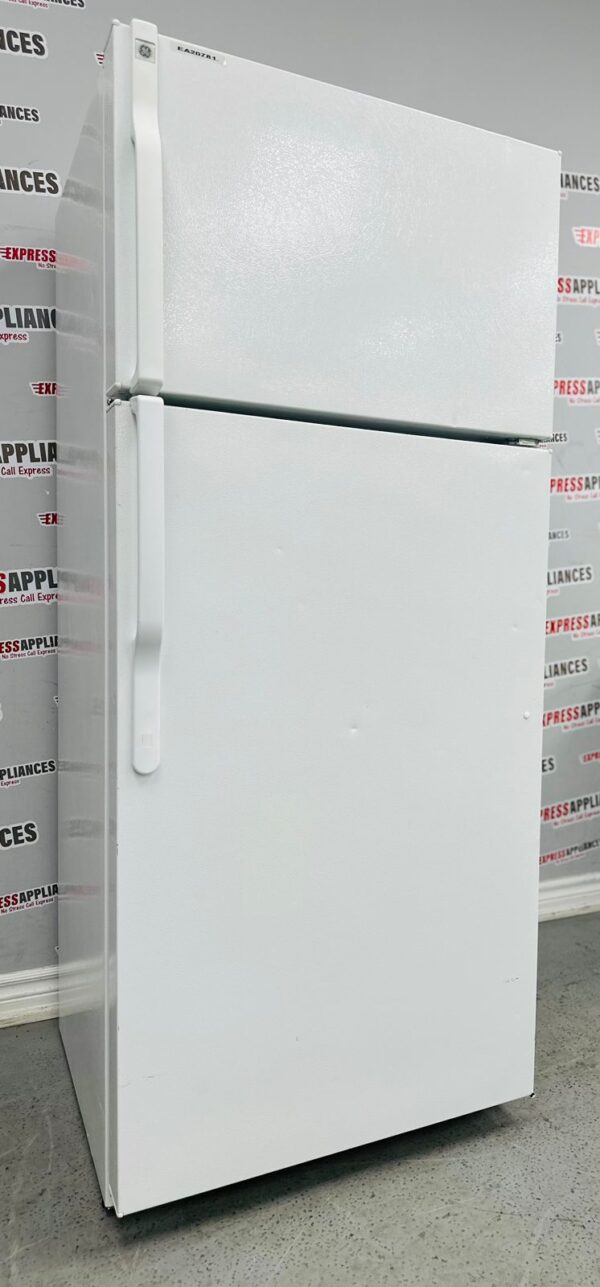 Used GE 28” Top Freezer Refrigerator GTS18RBSARWW For Sale