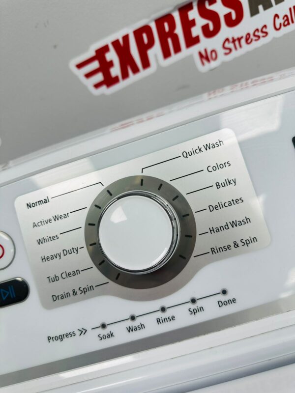 Used Insignia 27" Top Load Washer and Dryer NS-TWM41WH8A, NS-FDRE67WH8A-C  For Sale