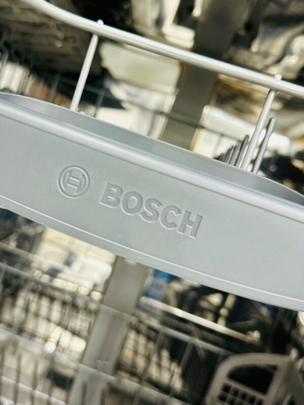 Open Box Bosch Dishwasher SHEM3AY52N/28 For Sale
