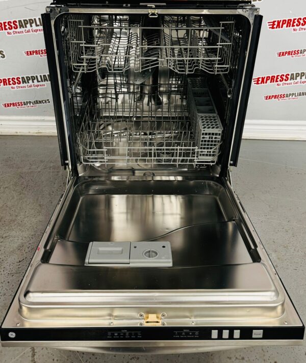 Used GE Built-In Undercounter 24” Dishwasher GDT696SSF1SS For Sale