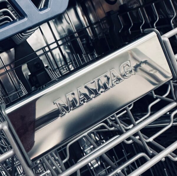 Used Maytag Built-In 24” Dishwasher MDB8959SKZ0  For Sale