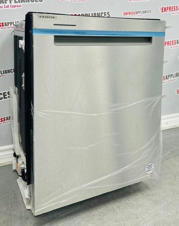 Used Whirlpool 24” Built-In Dishwasher WDTA50SAKZ0  For Sale