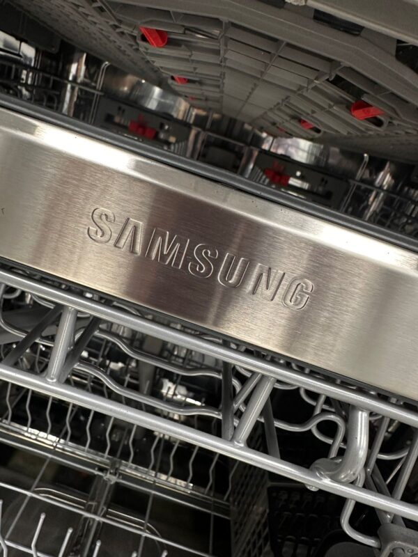 Used Samsung Built-In Dishwasher DW80R9950UG For Sale
