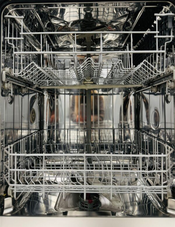 Used Blomberg Panel Ready 24” Dishwasher DWT54100FBI For Sale