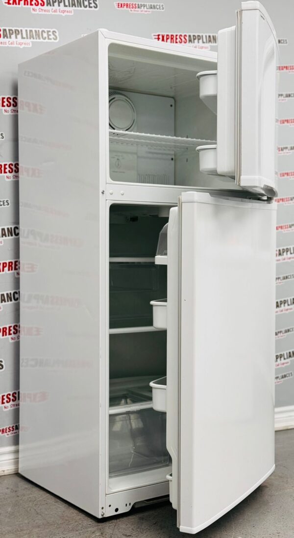 Used Daewoo 30" Top Freezer Refrigerator FRI1810BRW For Sale