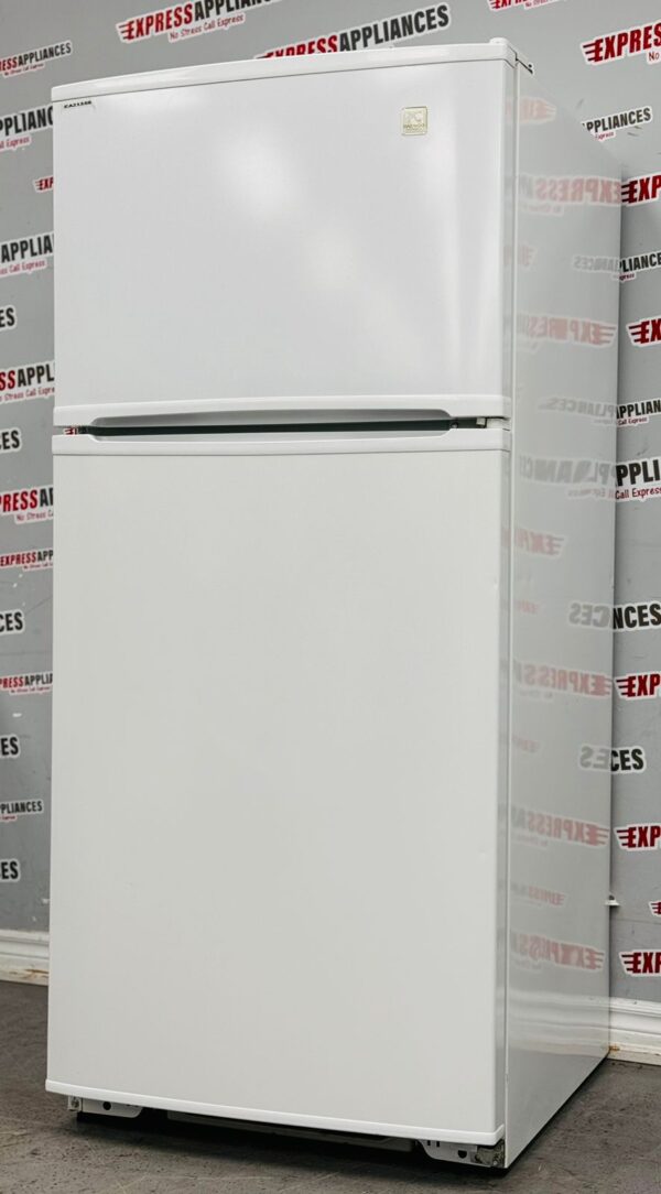 Used Daewoo 30" Top Freezer Refrigerator FRI1810BRW For Sale