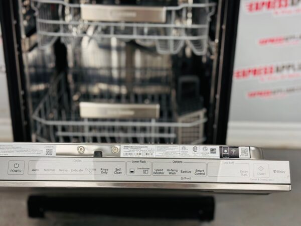 Open Box Samsung 24" Dishwasher DW80R9950US/AC For Sale