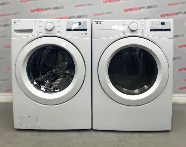 Open Box LG 27” Front Load Washing Machine and Dryer Stackable Set WM3400CW DLE3400W For Sale