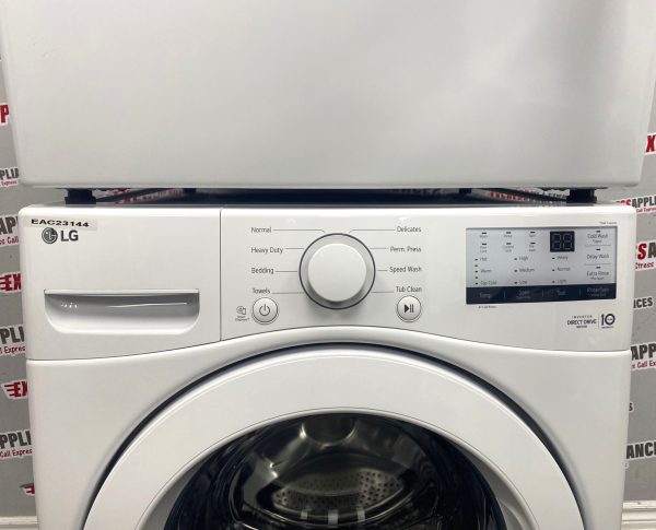 Open Box LG 27” Front Load Washing Machine and Dryer Stackable Set WM3400CW DLE3400W For Sale