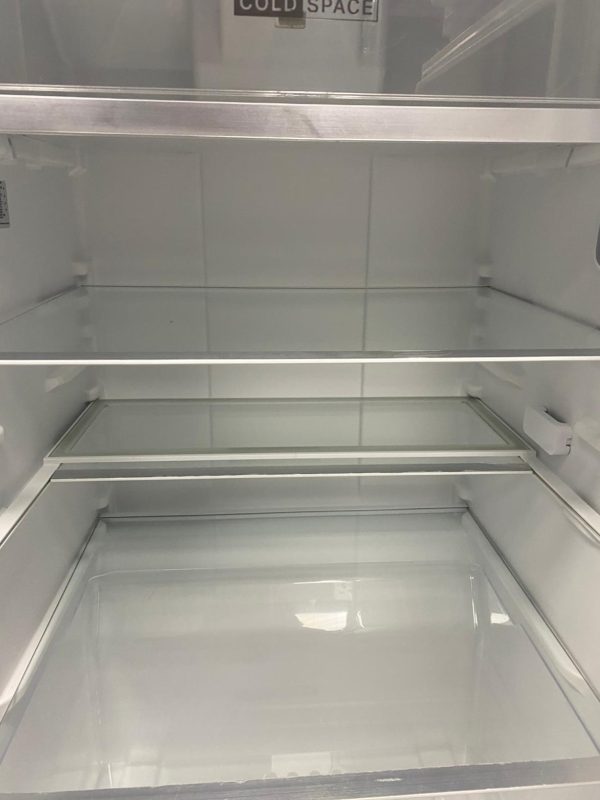 Used Whirlpool 24” Top Freezer Refrigerator WRT312CZJW00 For Sale