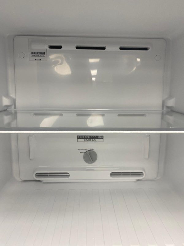 Used Whirlpool 24” Top Freezer Refrigerator WRT312CZJW00 For Sale