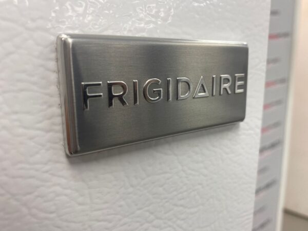 Used Frigidaire Top Freezer 28” Apartment Refrigerator FFHT1514QW2 For Sale