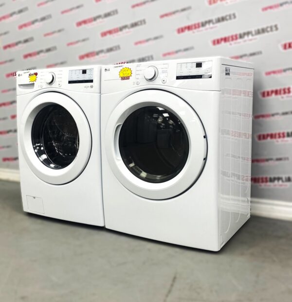 Open Box LG Washer and Dryer Stackable 27” Front Load Set WM3400CW DLE3400W For Sale