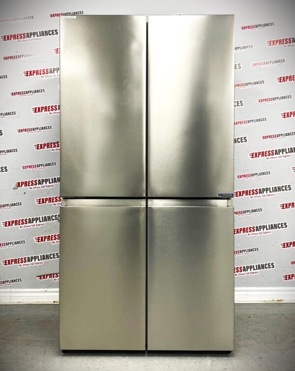 Open Box Hisense French Door Counter Depth 36” Refrigerator RQ22N6ASD For Sale