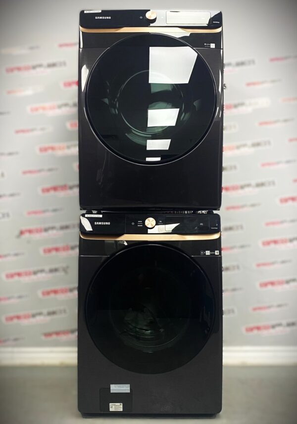 Open Box Samsung Front Load Washer and Dryer 27” Set WF46BG6500AV DVE46BG6500V For Sale