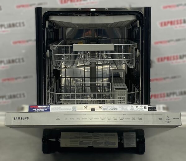 Open Box Samsung 24 Built-In Dishwasher DW80B6060US EA21786 For Sale