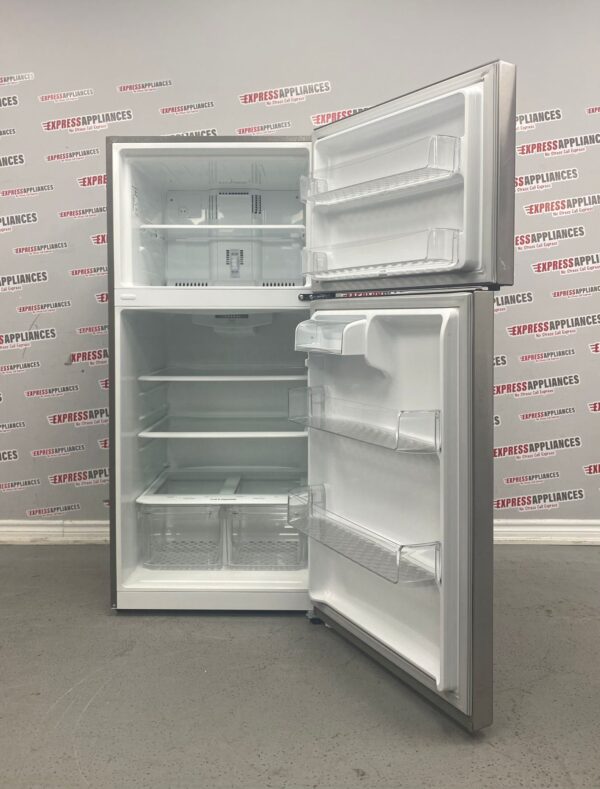 Open Box LG Top Freezer 30” Refrigerator LTCS20020S/05 For Sale