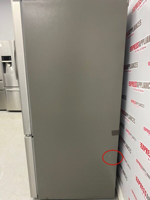 Open Box LG French Door 33” Refrigerator LRFCS2503S/00 For Sale