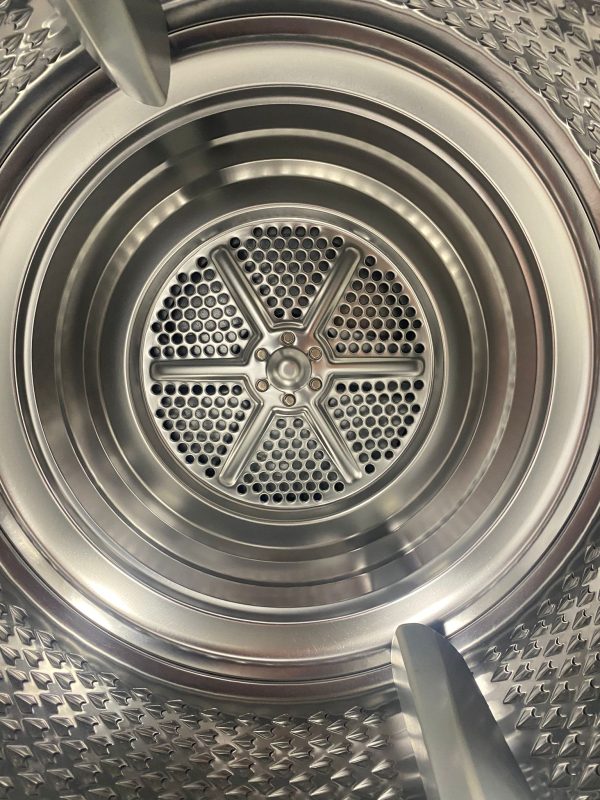 Used Blomberg 24” Stackable Electric Dryer DV17542 For Sale