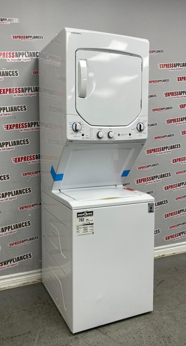 Open Box GE 24” Laundry Centre Washer and Dryer GUD24ESMM1WW For Sale