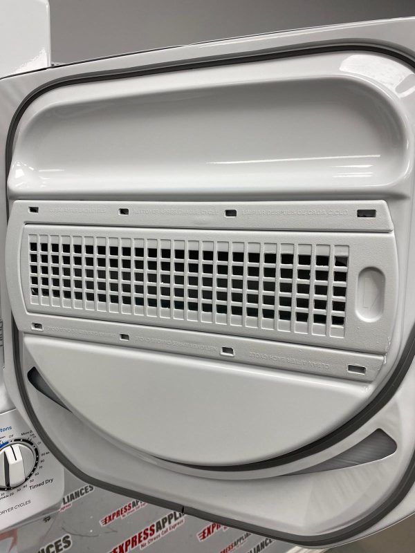 Open Box GE 24” Laundry Centre Washer and Dryer GUD24ESMM1WW For Sale