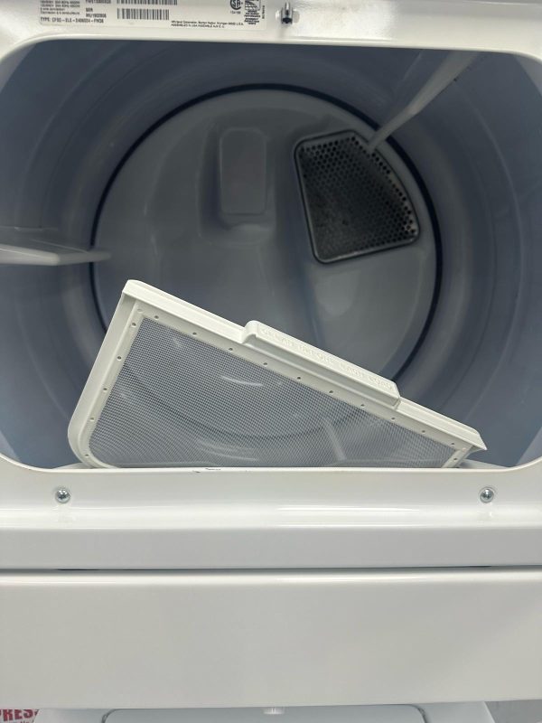 Used Whirlpool 27” Laundry Center Washer and Dryer YWET3300SQ0 For Sale