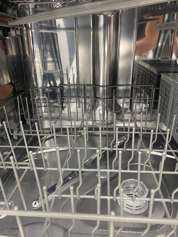 Used Refurbished GE 24" Build-In Dishwasher GLDT696TSS-00 For Sale