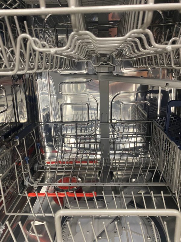 Used Samsung 24” Built-In Dishwasher DW80R5061UG For Sale